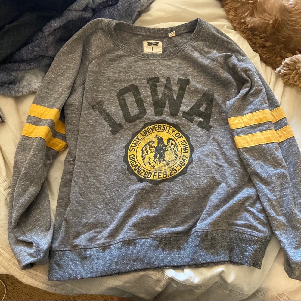 Iowa Hawkeye crew neck